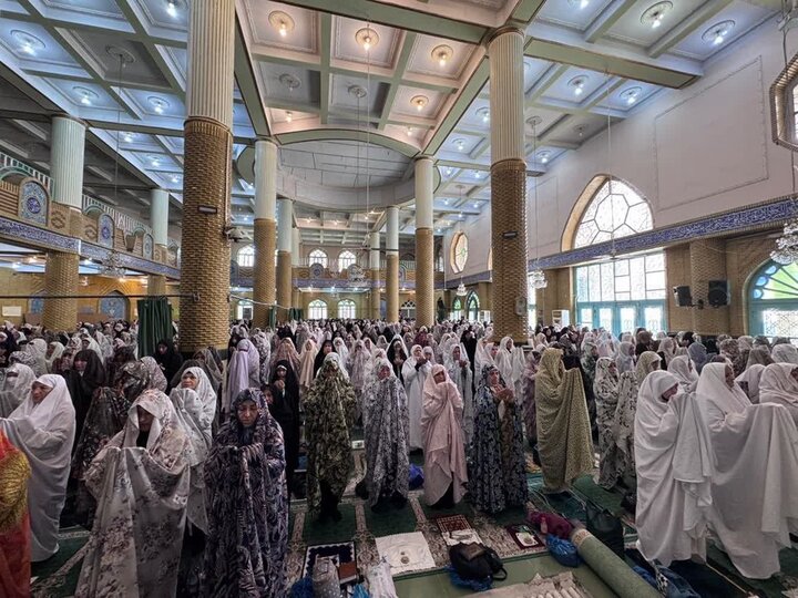 تصاویر/ برگزاری نماز عبادی سیاسی جمعه در قرچک