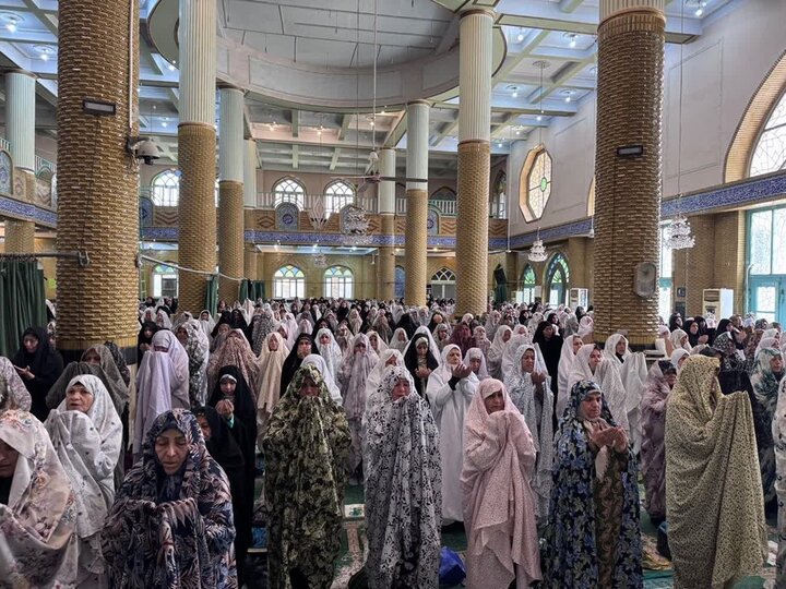 تصاویر/ برگزاری نماز عبادی سیاسی جمعه در قرچک