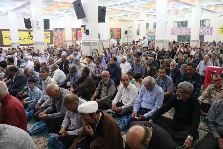 تصاویر/ برگزاری نماز عبادی سیاسی جمعه در قرچک