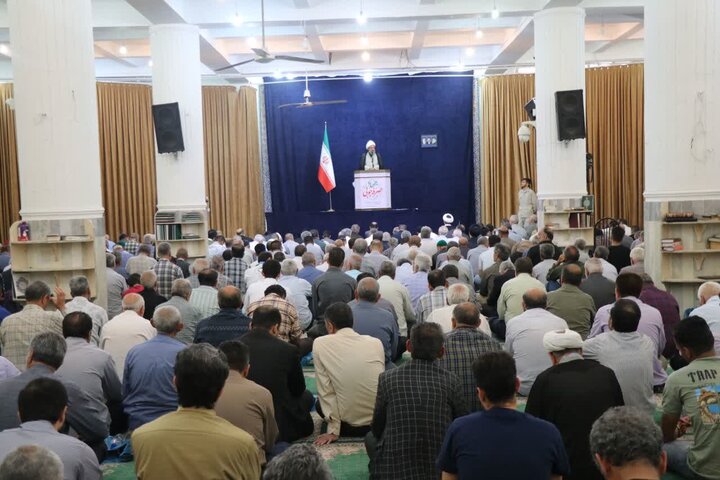 تصاویر/ برگزاری نماز عبادی سیاسی جمعه در قرچک