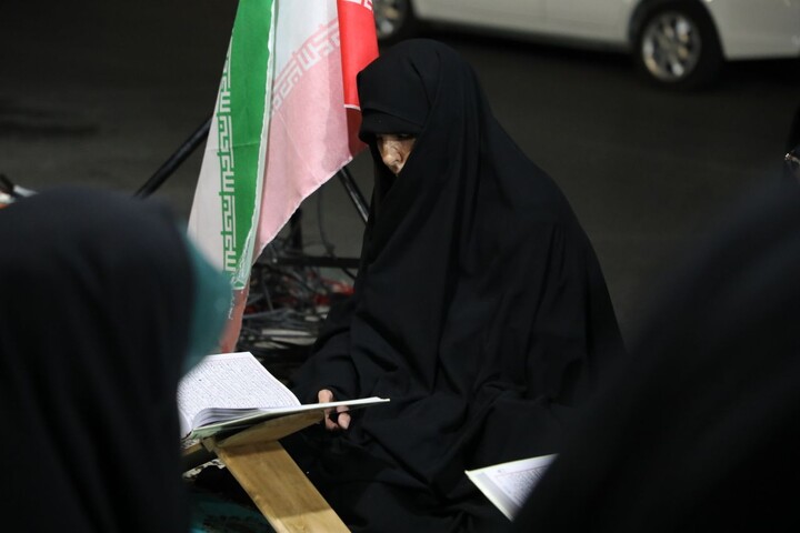 تصاویر/ اقامه نماز استغاثه و سخنرانی آیت الله نجم الدين طبسی در موکب مدارس علمیه یزد