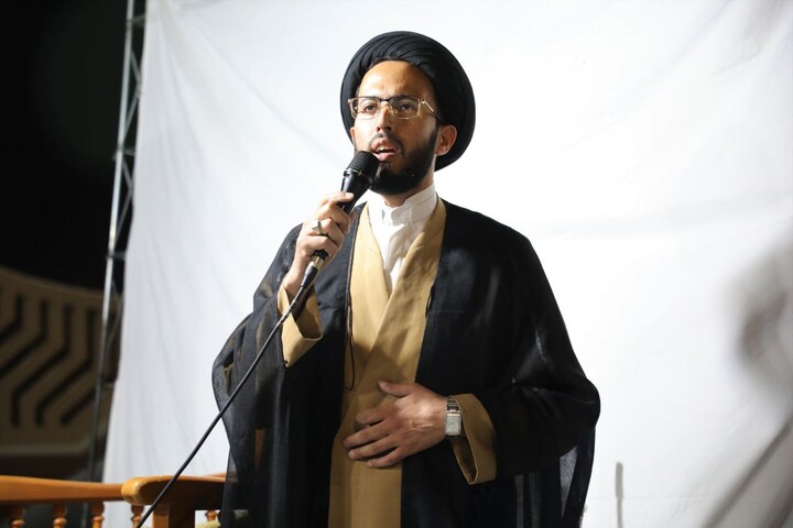 تصاویر/ اقامه نماز استغاثه و سخنرانی آیت الله نجم الدين طبسی در موکب مدارس علمیه یزد