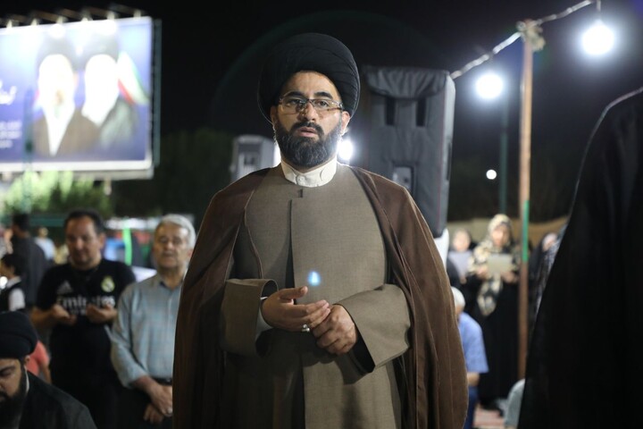 تصاویر/ اقامه نماز استغاثه و سخنرانی آیت الله نجم الدين طبسی در موکب مدارس علمیه یزد