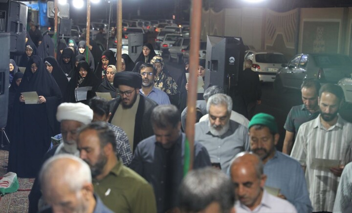 تصاویر/ اقامه نماز استغاثه و سخنرانی آیت الله نجم الدين طبسی در موکب مدارس علمیه یزد