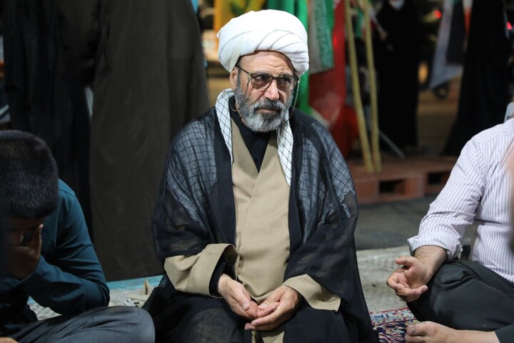 تصاویر/ اقامه نماز استغاثه و سخنرانی آیت الله نجم الدين طبسی در موکب مدارس علمیه یزد