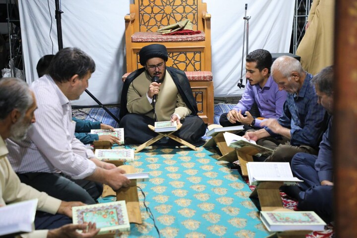تصاویر/ اقامه نماز استغاثه و سخنرانی آیت الله نجم الدين طبسی در موکب مدارس علمیه یزد