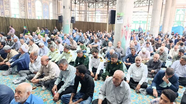 تصاویر/ اقامه نمازجمعه شهر بردسیر