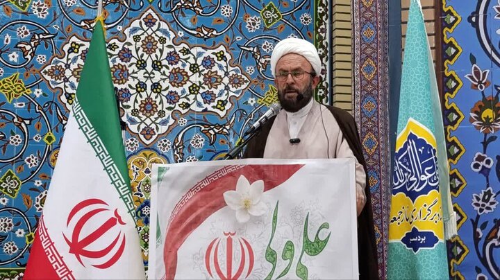 تصاویر/ اقامه نمازجمعه شهر بردسیر