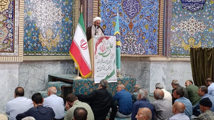 تصاویر/ اقامه نمازجمعه شهر بردسیر
