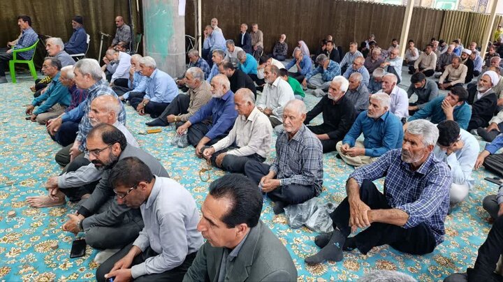 تصاویر/ اقامه نمازجمعه شهر بردسیر