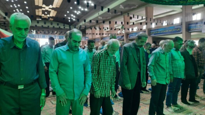 تصاویر/اقامه نماز عبادی سیاسی جمعه در خمین