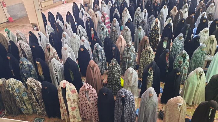تصاویر/اقامه نماز عبادی سیاسی جمعه در خمین