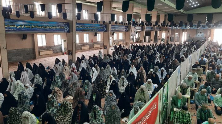 تصاویر/اقامه نماز عبادی سیاسی جمعه در خمین