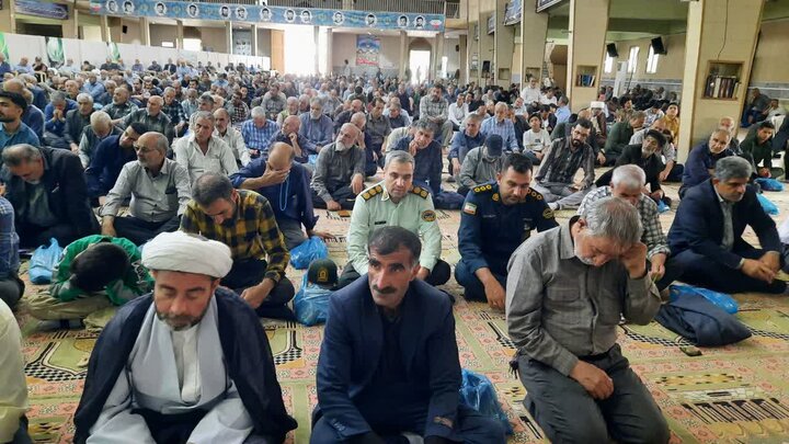 تصاویر/اقامه نماز عبادی سیاسی جمعه در خمین