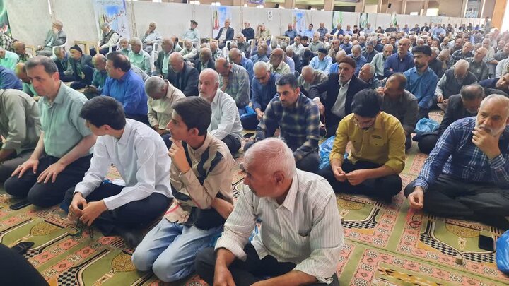 تصاویر/اقامه نماز عبادی سیاسی جمعه در خمین