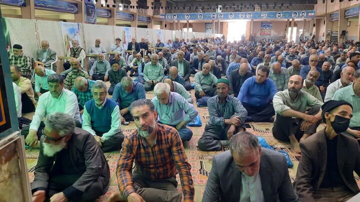 تصاویر/اقامه نماز عبادی سیاسی جمعه در خمین