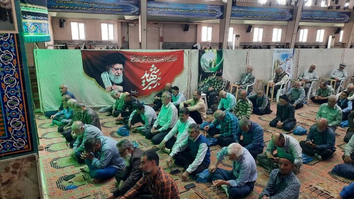 تصاویر/اقامه نماز عبادی سیاسی جمعه در خمین