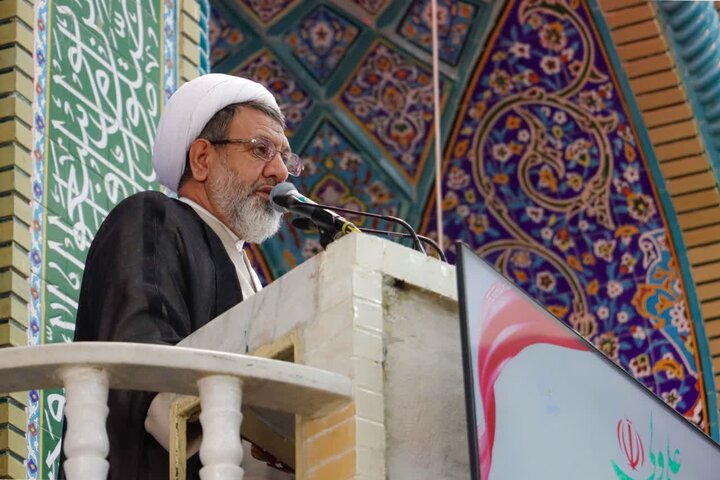 تصاویر/ اقامه نمازجمعه شهر کرمان