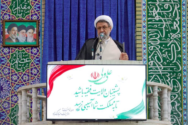 تصاویر/ اقامه نمازجمعه شهر کرمان