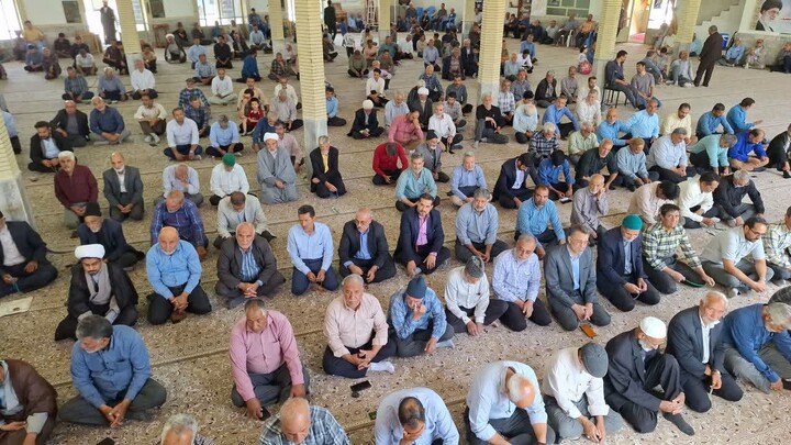 تصاویر| نماز جمعه عبادی سیاسی قاین