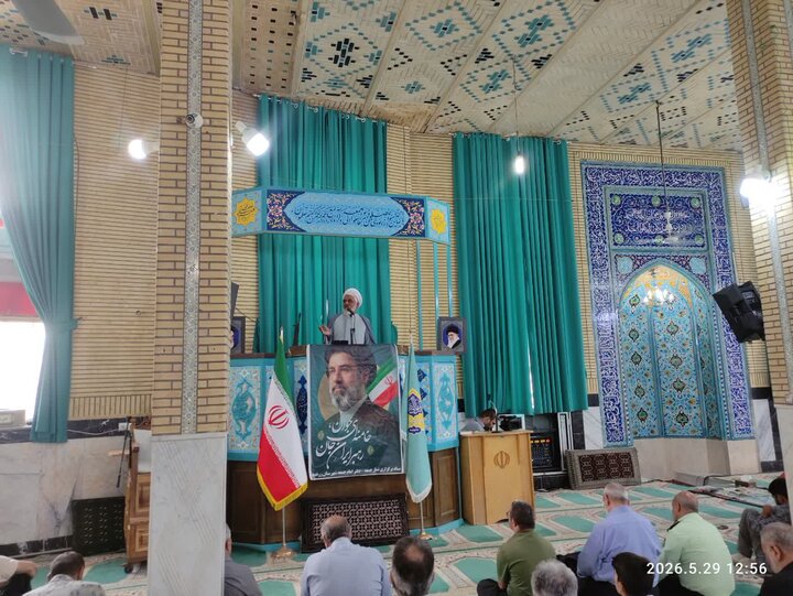 تصاویر/اقامه نماز عبادی سیاسی جمعه در زرندیه
