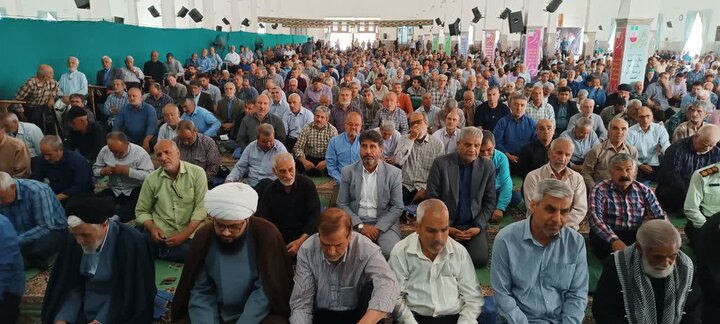 تصاویر/اقامه نماز عبادی سیاسی جمعه در ساوه