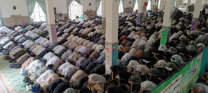 تصاویر/اقامه نماز عبادی سیاسی جمعه در ساوه