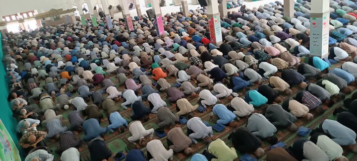 تصاویر/اقامه نماز عبادی سیاسی جمعه در ساوه