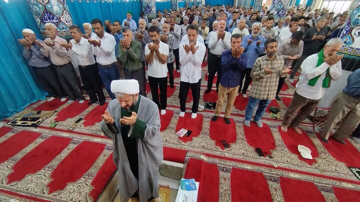 نماز جمعه دیلم به روایت تصویر