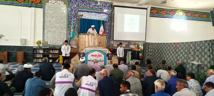تصاویر/ اقامه نمازجمعه شهر نرماشیر