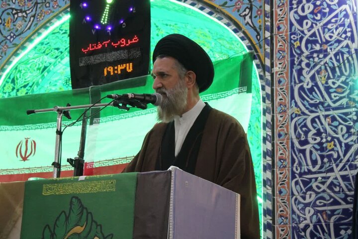 تصاویر/ اقامه نمازجمعه شهر چترود
