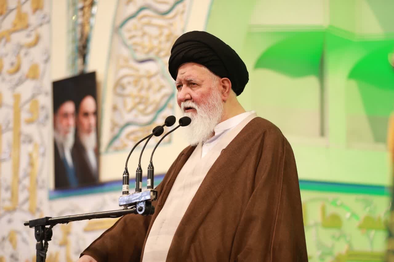 دیپلماسی باید در امتداد جهاد و مقاومت باشد/رهبر معظم انقلاب محور نگاه ملت در میدان و دیپلماسی است