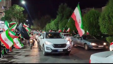 فیلم | کاروان خودرویی مردم دزفول در جنگ تحمیلی سوم