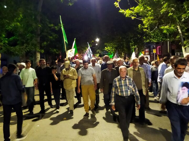 تصاویر| نودمین شب حماسه حضور نطنزی ها در خیابان‌ها و میدان‌های شهر