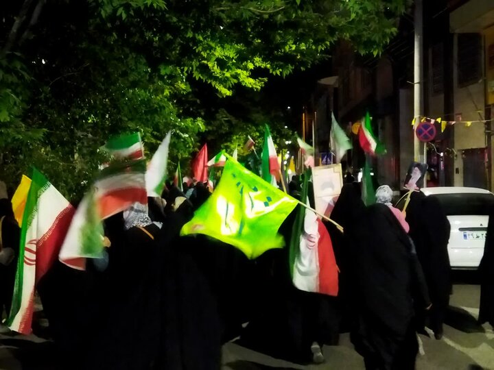 تصاویر| نودمین شب حماسه حضور نطنزی ها در خیابان‌ها و میدان‌های شهر