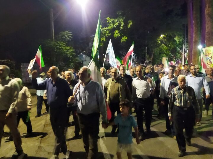 تصاویر| نودمین شب حماسه حضور نطنزی ها در خیابان‌ها و میدان‌های شهر