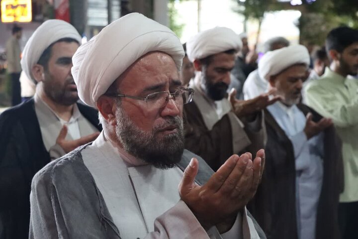 تصاویر/ برگزاری نماز استغاثه به امام زمان (عج) در میدان نماز شهرستان اشکذر
