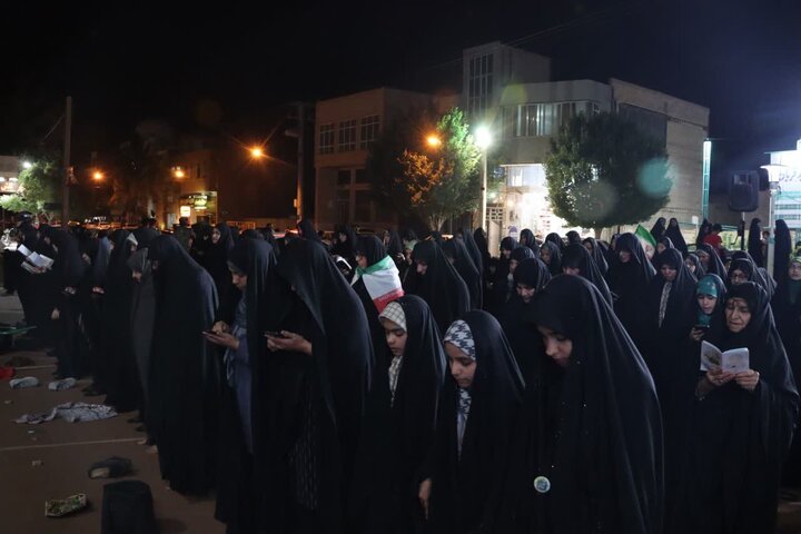 تصاویر/ برگزاری نماز استغاثه به امام زمان (عج) در میدان نماز شهرستان اشکذر
