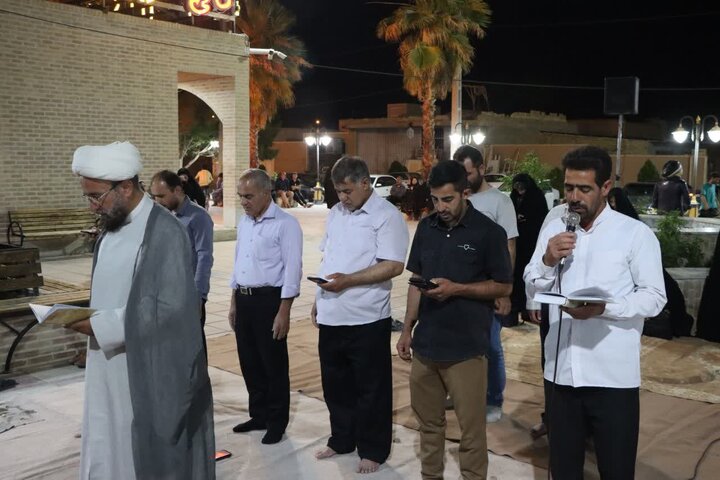 تصاویر/ برگزاری نماز استغاثه به امام زمان (عج) در میدان نماز شهرستان اشکذر