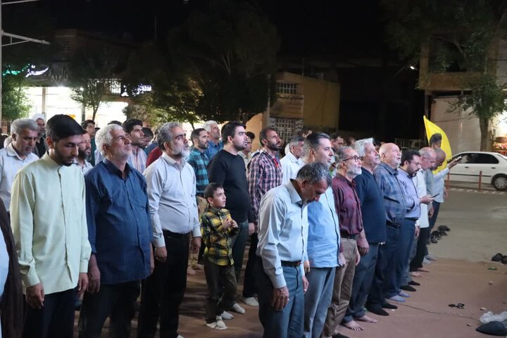 تصاویر/ برگزاری نماز استغاثه به امام زمان (عج) در میدان نماز شهرستان اشکذر
