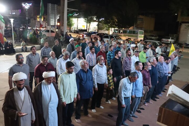 تصاویر/ برگزاری نماز استغاثه به امام زمان (عج) در میدان نماز شهرستان اشکذر