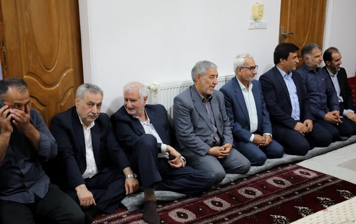 تصاویر/ دیدار عیدانه آیت الله نورمفیدی با علمای اهل سنت شرق گلستان