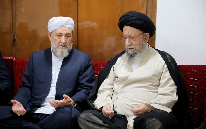 تصاویر/ دیدار عیدانه آیت الله نورمفیدی با علمای اهل سنت شرق گلستان