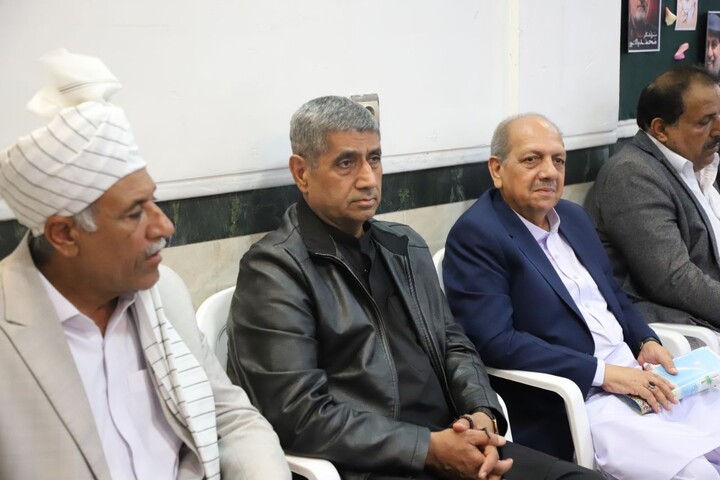 تصاویر/ دیدار جمعی از علما، معتمدین، ریش‌سفیدان و سران طوایف اهل‌سنت با نماینده ولی فقیه در سیستان و بلوچستان