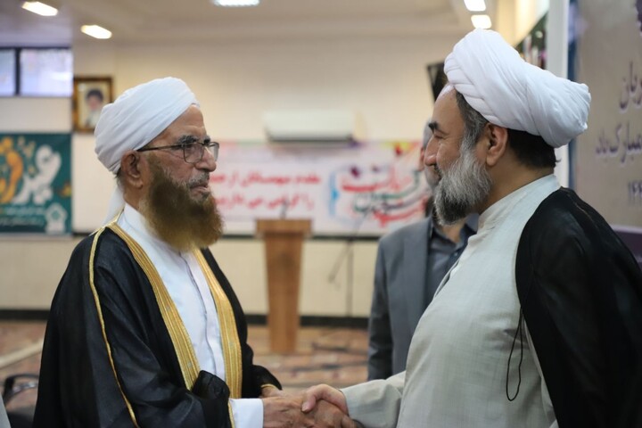 تصاویر/ دیدار جمعی از علما، معتمدین، ریش‌سفیدان و سران طوایف اهل‌سنت با نماینده ولی فقیه در سیستان و بلوچستان