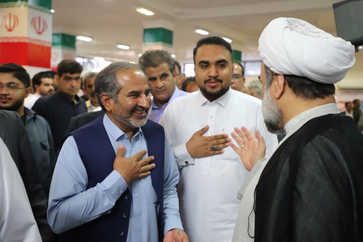 تصاویر/ دیدار جمعی از علما، معتمدین، ریش‌سفیدان و سران طوایف اهل‌سنت با نماینده ولی فقیه در سیستان و بلوچستان