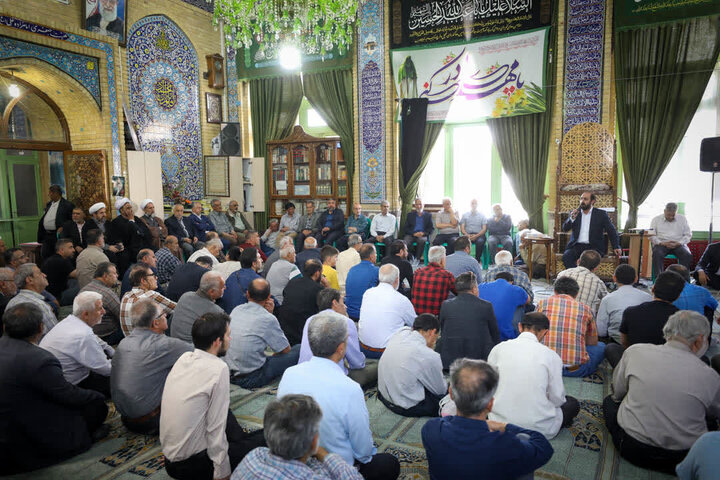 تصاویر / مراسم یادواره شهید با حضور امام جمعه قزوین