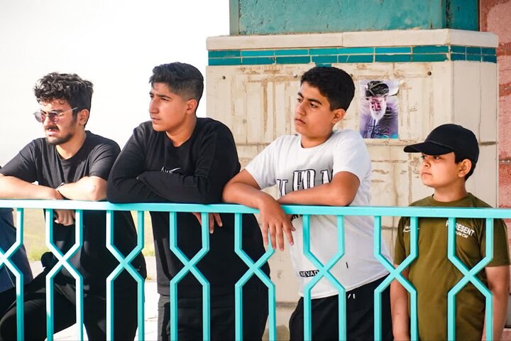 تصاویر /  کوهپیمایی  امام جمعه قزوین با جمعی از جوانان گروه‌ تربیتی مسجد امام صادق علیه الاسلام