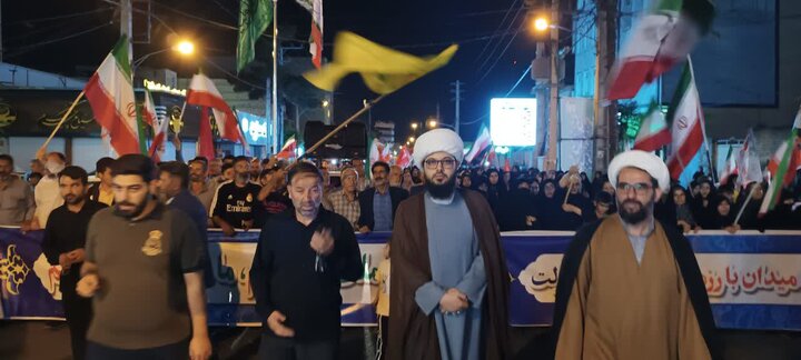 تصاویر/نودمین شب ایستادگی مردم ساوه در بیعت با رهبر انقلاب