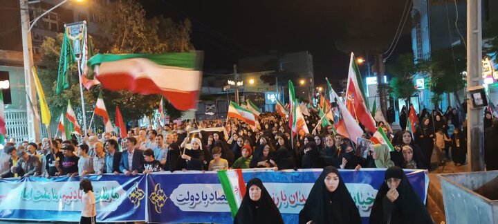 تصاویر/نودمین شب ایستادگی مردم ساوه در بیعت با رهبر انقلاب